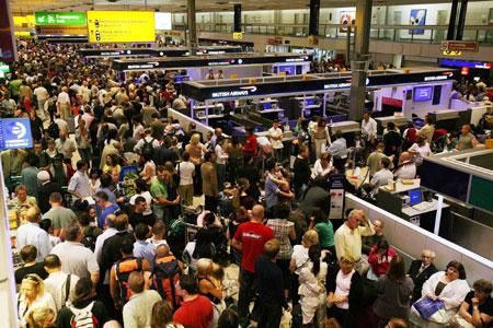 First round of airport strikes called off | libcom.org